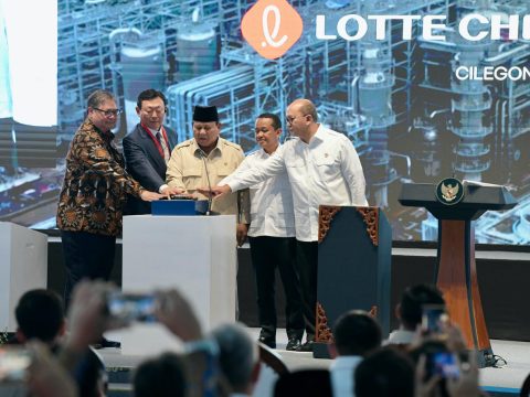 Pabrik Petrokimia Terintegrasi Berkelas Dunia Resmi Beroperasi di Cilegon