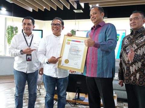 Komitmen Perkuat Bisnis Geothermal Berkelanjutan, GeoDipa Raih 9 Sertifikasi Sistem Manajemen