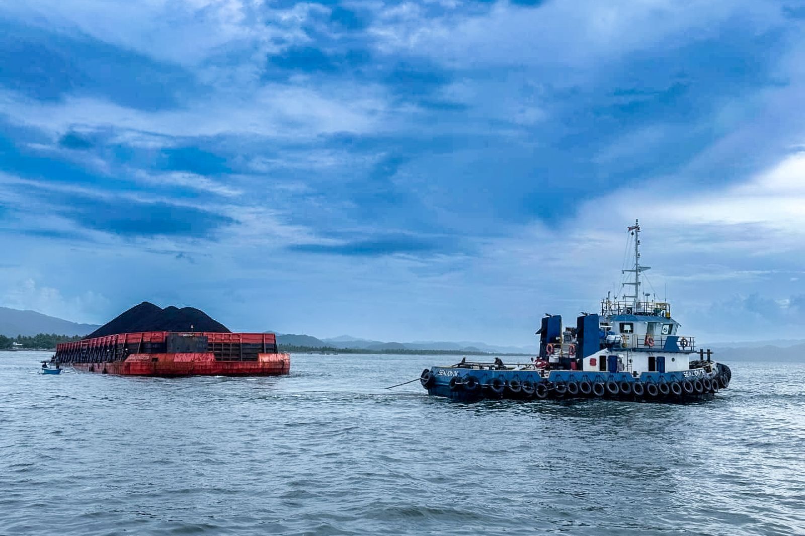 Bahlil: Coal Stocks for Electricity Supply Secure Until April