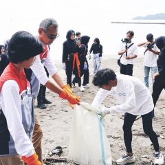 PTK Berhasil Angkut 6,23 Ton Sampah di Pesisir Cilacap