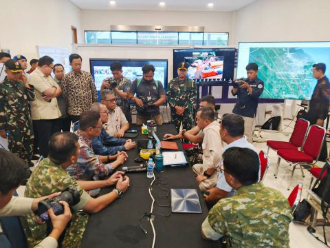 Kementerian ESDM Pantau Langsung Pengiriman Bantuan ke Korban Bencana Sumatra