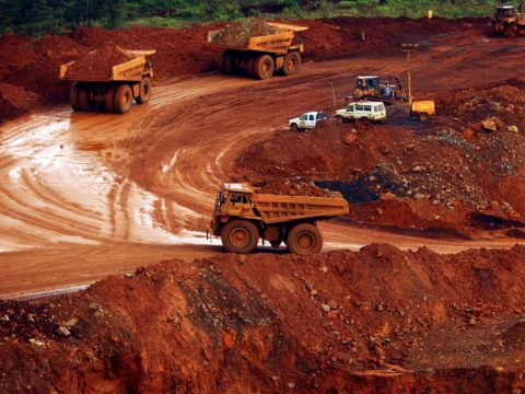 Perdana! Pemerintah Lelang 629 Ribu Ton Bauksit Sitaan