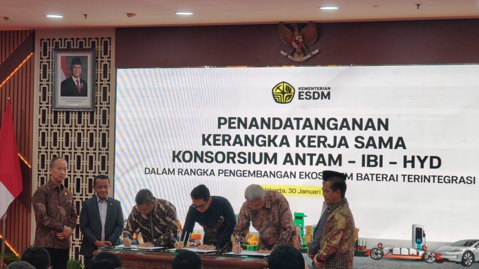 ANTAM Bersama IDI dan HYD Teken Kerja Sama Bangun Proyek Ekosistem Baterai Listrik Senilai US$6 Miliar
