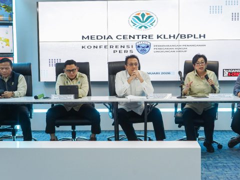 KLH Cabut Izin Lingkungan 28 Perusahaan di Sumatera