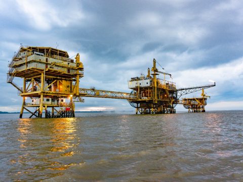 Energi Mega Persada Temukan Cadangan Minyak 31 Juta Barel di Malacca Strait