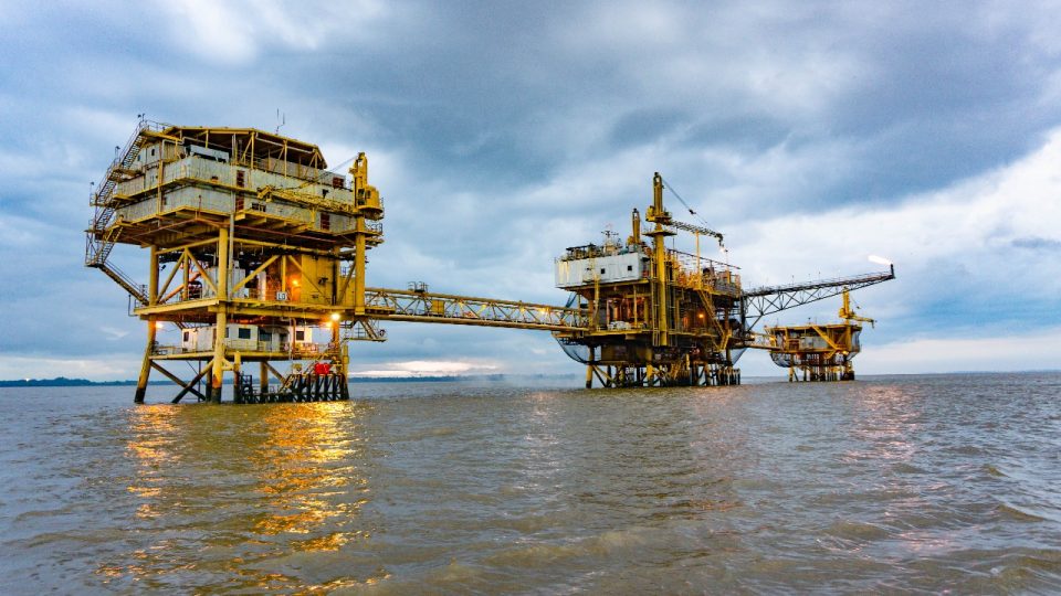 Energi Mega Persada Temukan Cadangan Minyak 31 Juta Barel di Malacca Strait