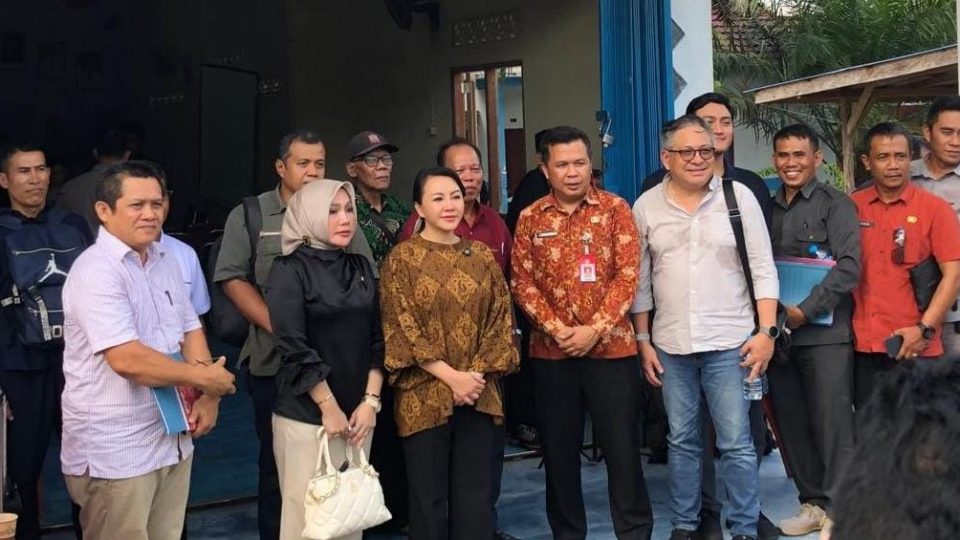 Pemkab Landak Turun Tangan Mediasi PT FBR dengan Warga Tiga Desa di Mandor