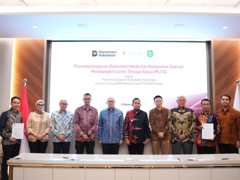 Danantara Inisiasi Hibah PLTS ke Pemda Sumenep