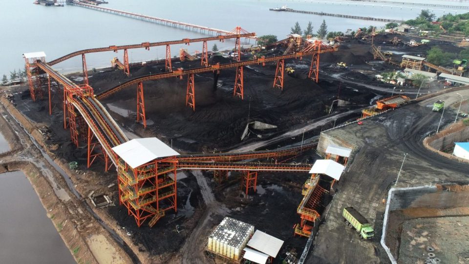 PLN Salurkan 23.040 Unit REC ke PT Borneo Indobara