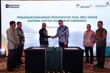 ANTAM Dapat Kepastian Pasokan Emas 3 Ton per Tahun dari Merdeka Group