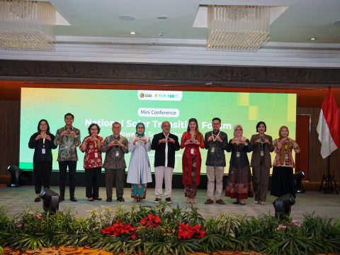 Kolaborasi Nasional 1,3 GW PLTS Atap, Langkah Awal Menuju 100 GW Energi Surya