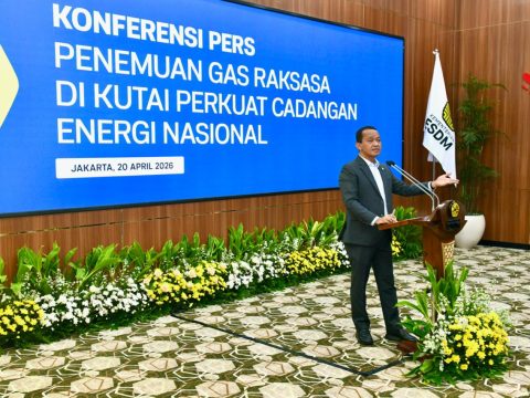 Bahlil Minta ENI Mulai Produksikan Gas dari Blok Ganal Pada 2028