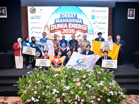 Tim UNPAD “Avatar Re-Earth” Juara I Lomba Debat Mahasiswa Dunia Energi 2026