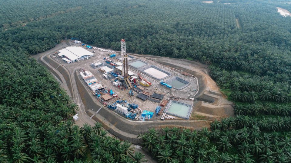 Teknologi Walking Rig Percepat Pengeboran Sumur BNG-079 di Sumatera Selatan