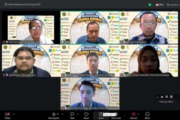 Empat Tim Melenggang ke Babak Empat Besar Lomba Debat Mahasiswa Dunia Energi 2026