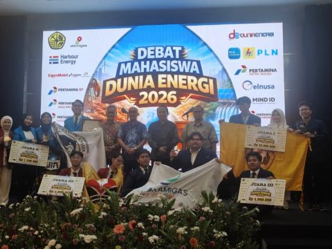 Tim UNPAD “Avatar Re-Earth” Juara I Lomba Debat Mahasiswa Dunia Energi 2026