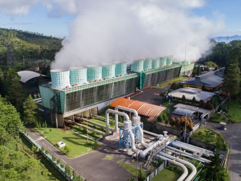 PLN Indonesia Power Sabet Dua Penghargaan Ajang Transformation Town Hall PLN Group