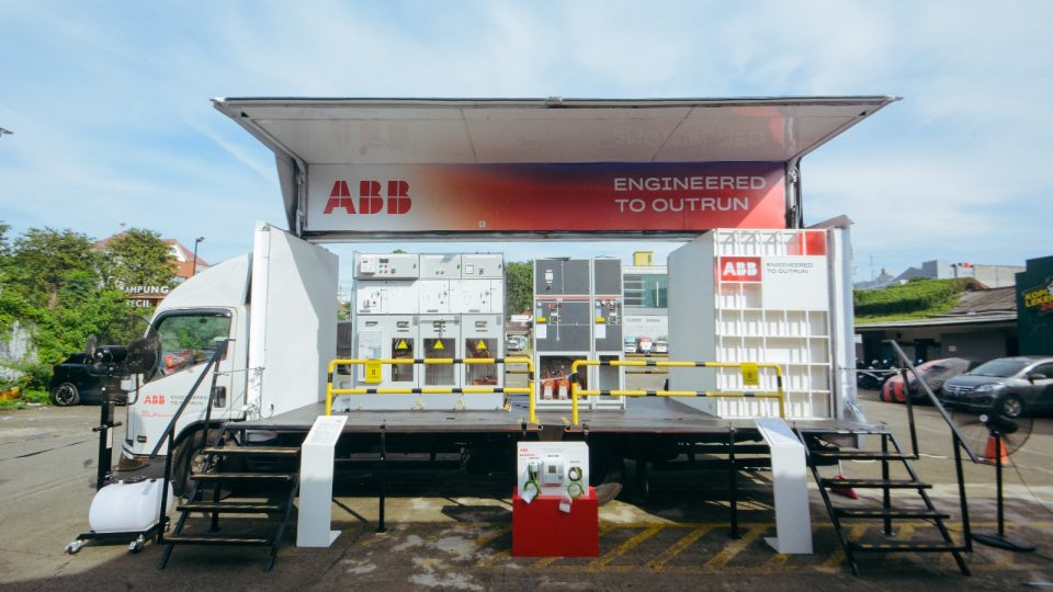 Penuhi Standar SPLN, UniSec ABB Perkuat Infrastruktur Kelistrikan Nasional