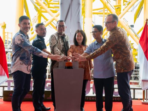 Jacket Pertama Proyek Carbon Capture bp di Tangguh Rampung