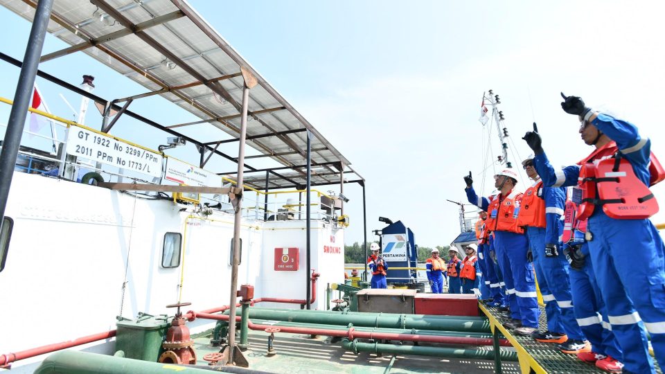 Perluas Pemanfaatan Energi Bersih di Kapal Pengangkut Minyak, Pertamina Pangkas Emisi 79 Ton Karbon per Tahun