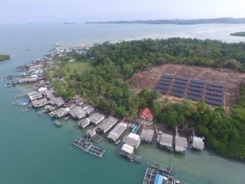Kolaborasi Pertamina NRE dan Kementerian Koperasi Dorong PLTS KDKMP Pulau Sembur