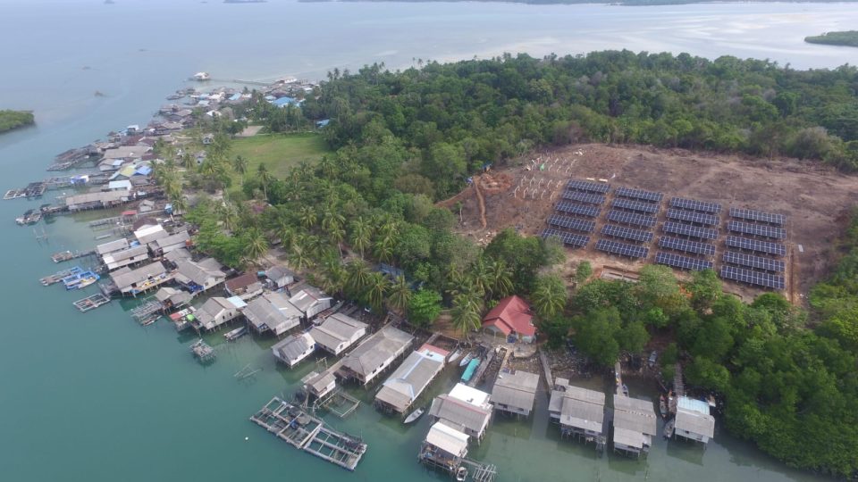 Kolaborasi Pertamina NRE dan Kementerian Koperasi Dorong PLTS KDKMP Pulau Sembur