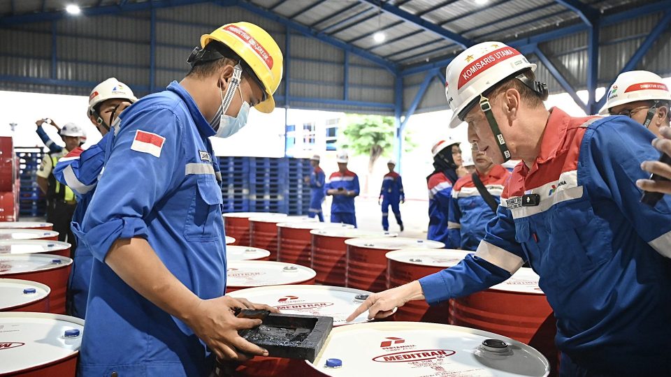 Jaga Ketersediaan Oli Nasional, Pertamina Lubricants Perkuat Pabrik Gresik Kapasitas 120.000 KL/Tahun