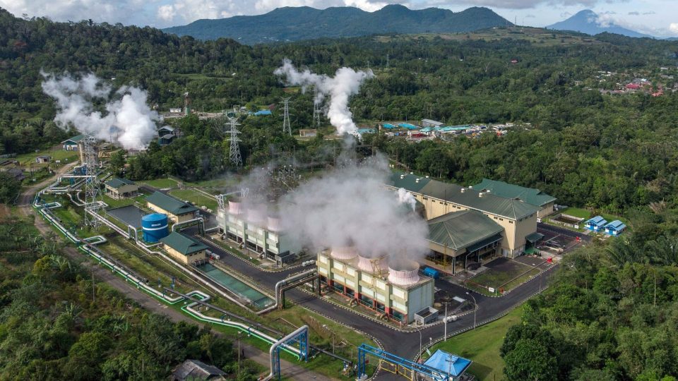 PLN Dukung Pengembangan Panas Bumi Indonesia