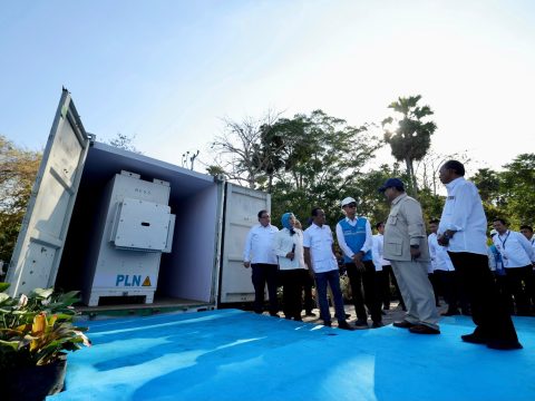 Resmi Bergulir, Ini Cara PLN Dukung Proyek PLTS 100 GWp