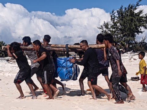 PLN Jaga Keandalan Listrik hingga Pulau Terluar Salura NTT