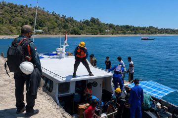PLN Kirim Tim Recovery ke Daerah Terpencil Terdampak Gempa di Flores NTT