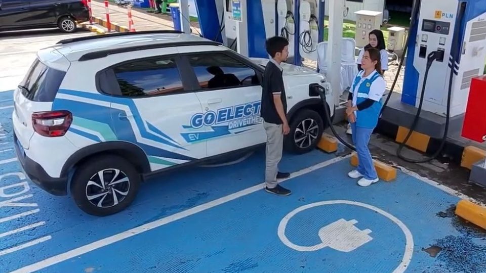 PLN Himbau Cek Antrean SPKLU di Fitur AntreEV PLN Mobile