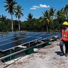 PLTS PLN Hadirkan Listrik 24 Jam untuk Warga Pulau Rengit