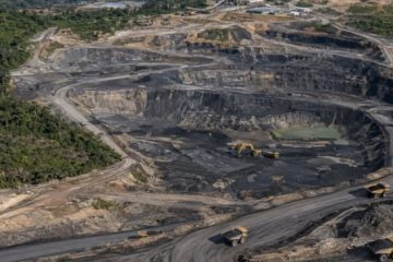 Di Balik Guncangan IHSG: Transaksi Bayan Resources, Bayangan Standalone Market, dan Ujian Kepercayaan Pasar