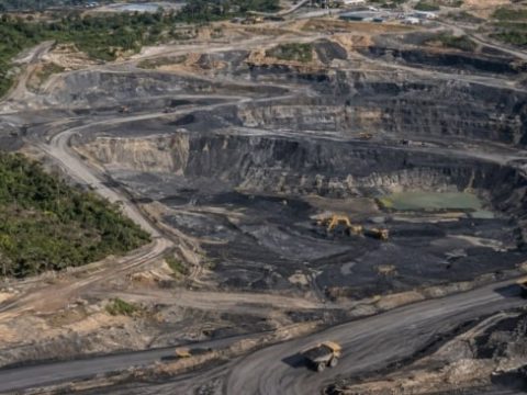 Di Balik Guncangan IHSG: Transaksi Bayan Resources, Bayangan Standalone Market, dan Ujian Kepercayaan Pasar