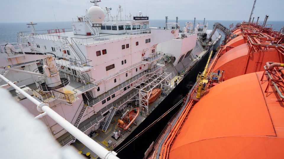 Hingga Triwulan III 2026, Nusantara Regas Pasok 33 Kargo LNG ke Pembangkit Listrik
