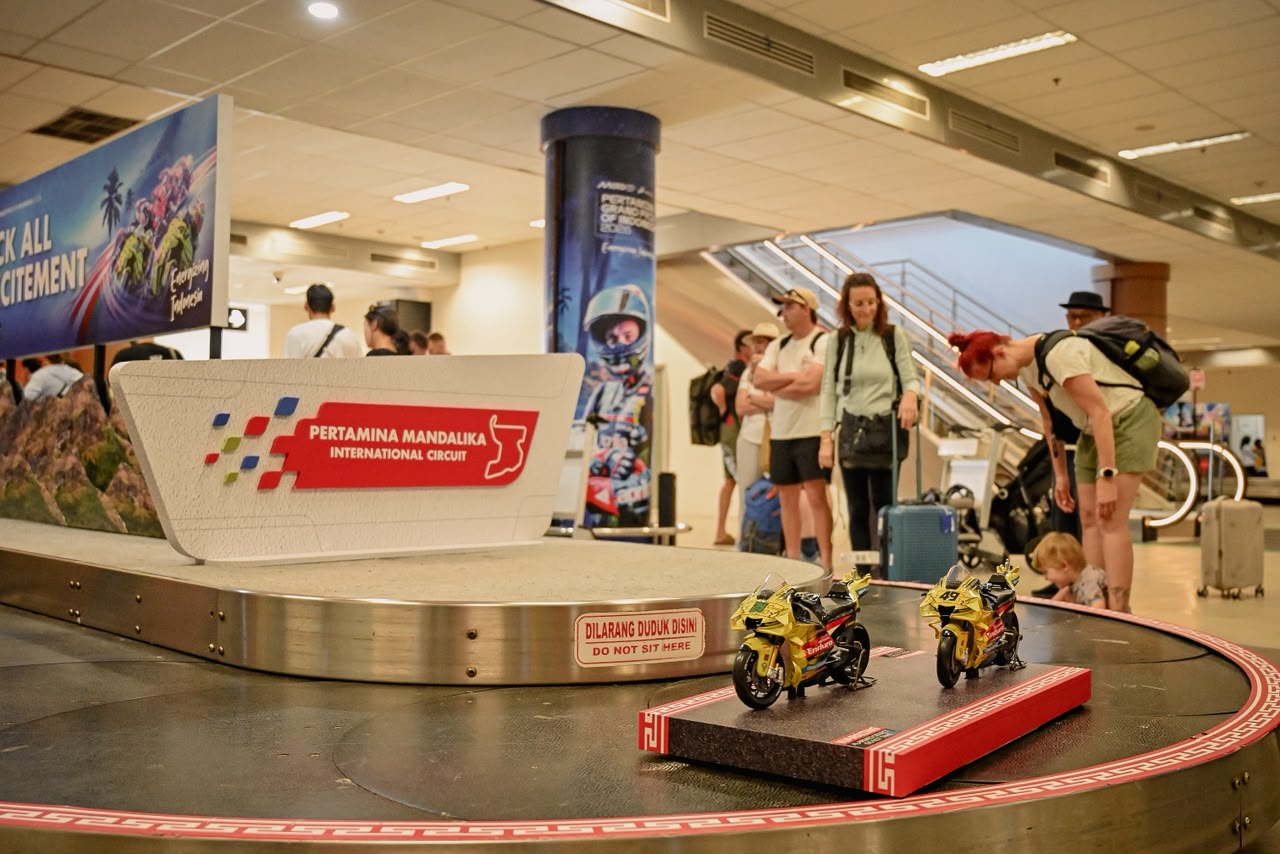 Pertamina Grand Prix of Indonesia 2026 Siap Digelar,  Begini Semarak Penyambutan di Bandara Lombok