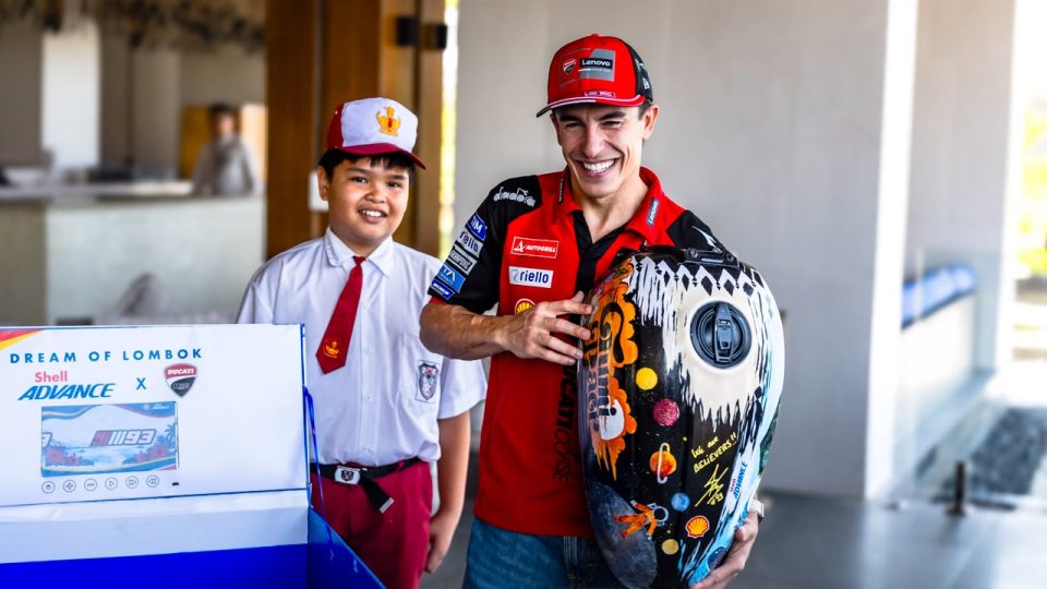 Tak Hanya Pelumas, Shell Advance Gandeng Marquez Tularkan Semangat Balap ke Generasi Muda Lombok